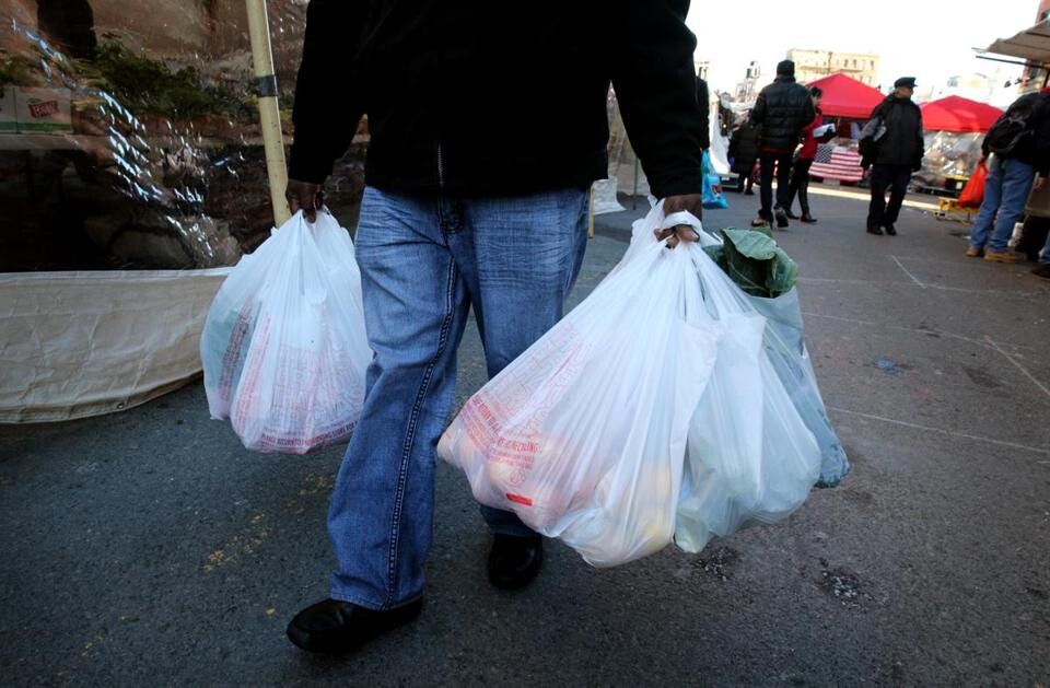 A Austrália reduziu 80% do uso de sacolas plásticas em três meses